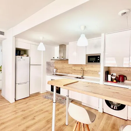 Magnifico De Ensueno Con Piscina Y Parking Apartment